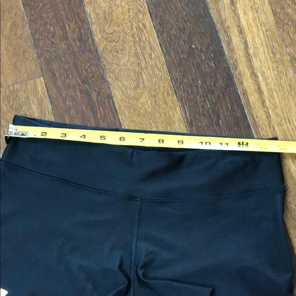 Under Armour 3” Heat Gear Shorts - Picture 9 of 10